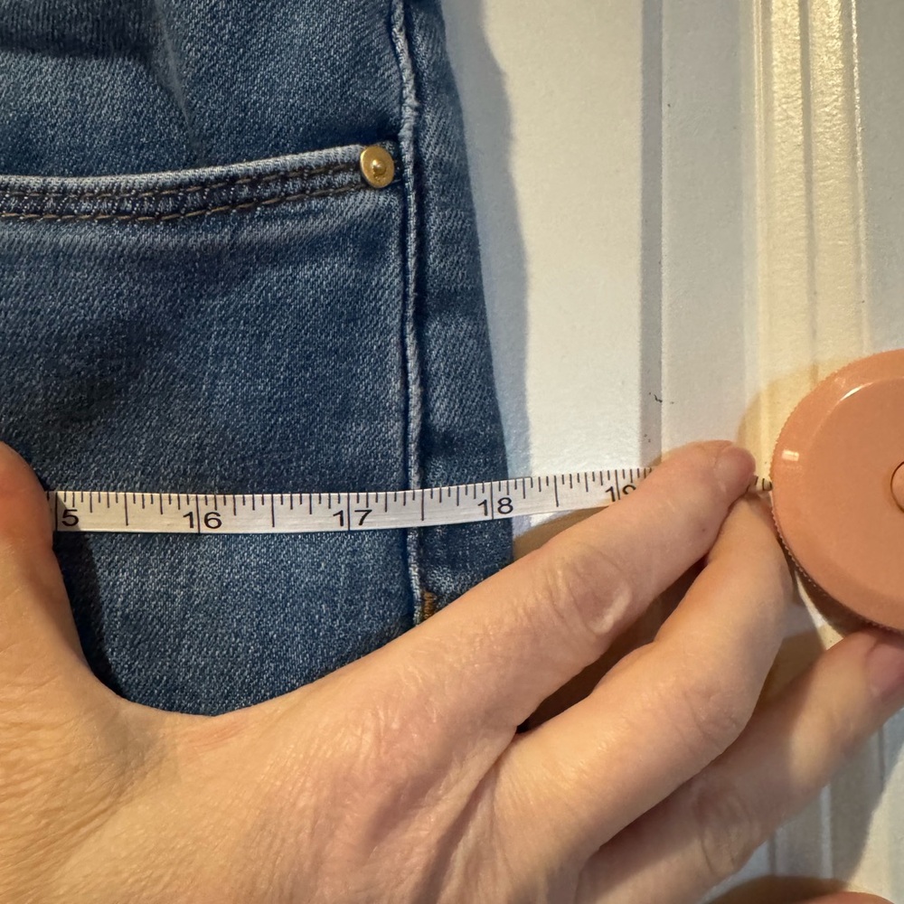 KUT from the Kloth Meg High Rise Wide Leg Jeans - Picture 8 of 16